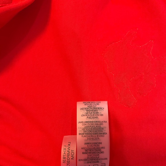 Karl Lagerfeld, square neck, 3/4 sleeve top with signature patch. Size small - Picture 7 of 8